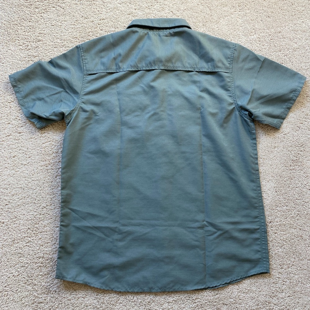 Mountain Hardware Canyon Short Sleeve Shirt, men’s medium, color green - Picture 2 of 7